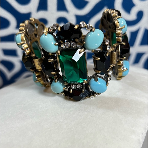 Beautiful J Crew Emerald Rhinestone Bead Bracelet - Picture 4 of 5